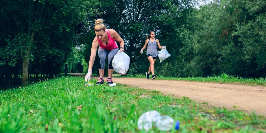 Kenalan dengan ‘Plogging’, Olahraga Sambil Menjaga Lingkungan!