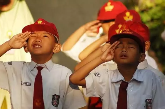 Tanda-Tanda Bahwa Kamu Anak Orang Kaya di Tahun 2000-an