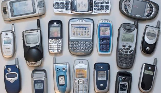 Deretan Handphone-Handphone Gaul di Era 2000-an. Kamu Punya Salah Satunya?