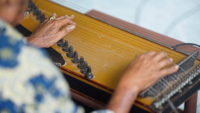 Kacapi Sunda sebagai Simbol Dualitas pada Diri Manusia