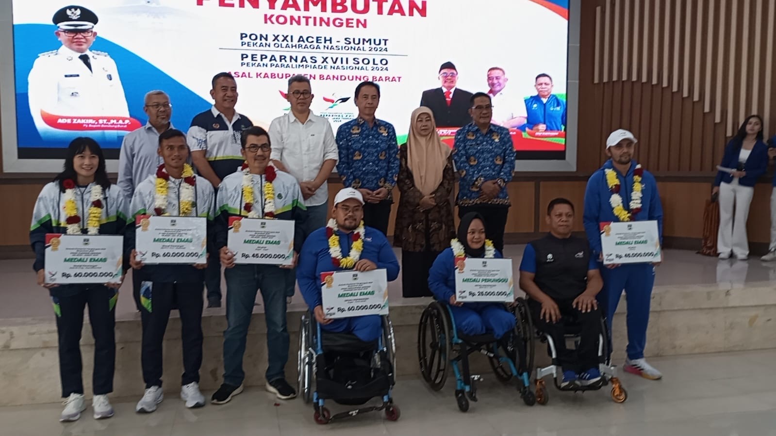 Pemerintah Kabupaten Bandung Barat Apreasi Atlet Peraih Medali di PON  XXI dan Peparnas  XVII