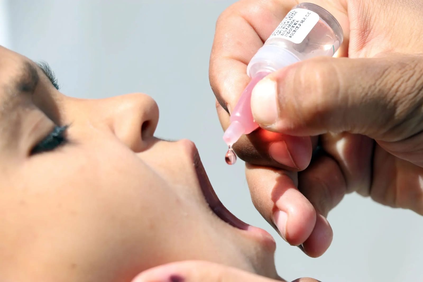 Ilustrasi imunisasi polio (foto: Freepik)