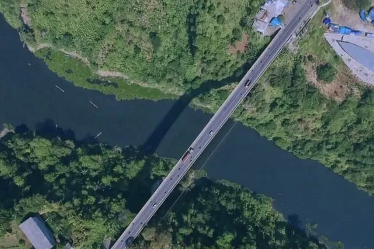 Sasak Rajamandala, Jembatan Legendaris yang Pernah Menjadi Jalan Tol Pertama dan Terpendek di Indonesia